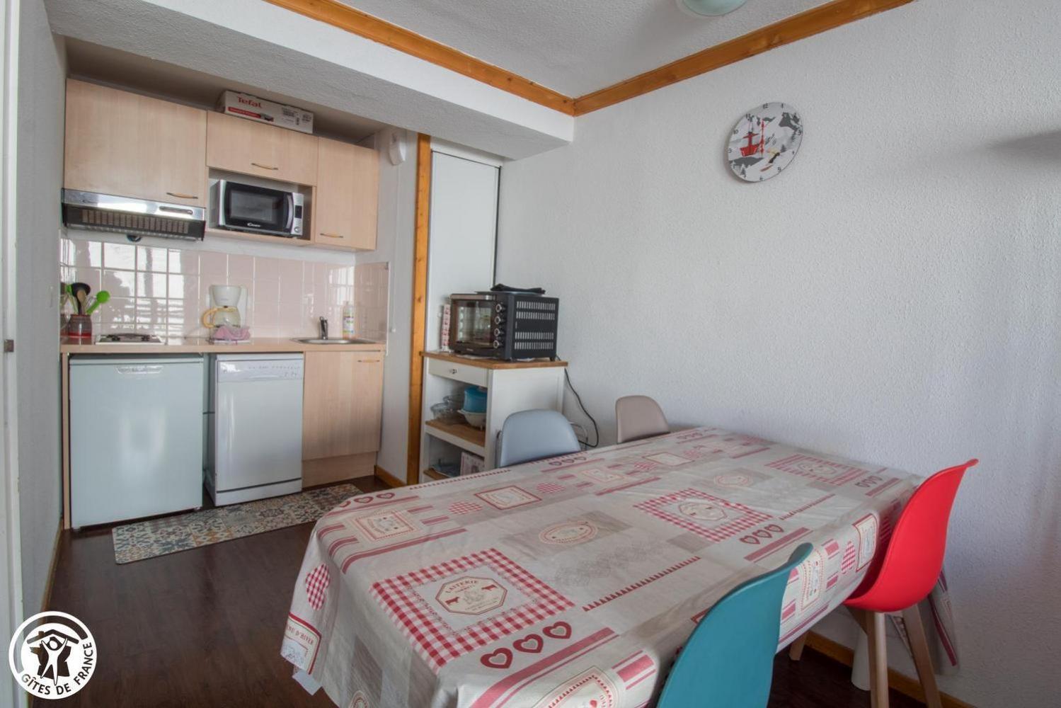 Appartement 4 Personnes Avec Piscine, Wifi, Garage Besse-et-Saint-Anastaise Eksteriør bilde